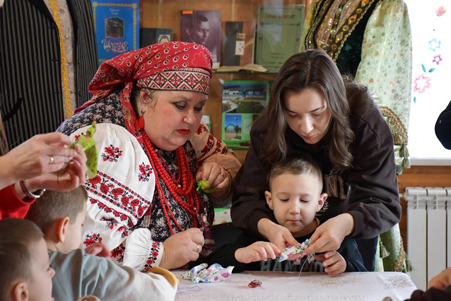 Как призывали весну в Национальной деревне